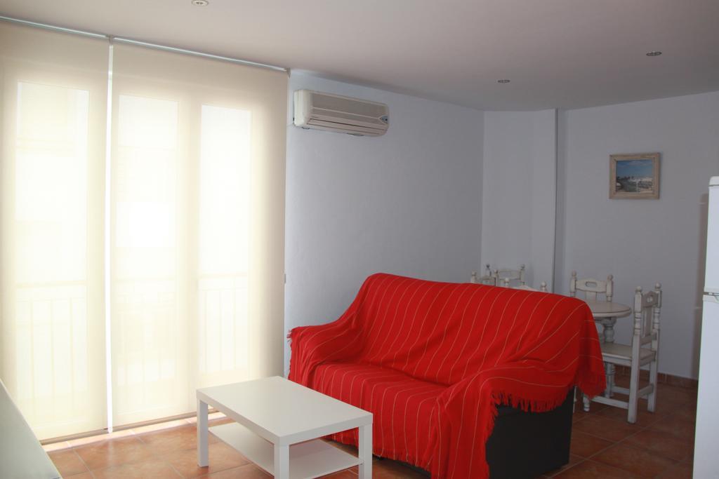 Apartamentos El Yunque- Solo Familias Conil De La Frontera Exterior foto